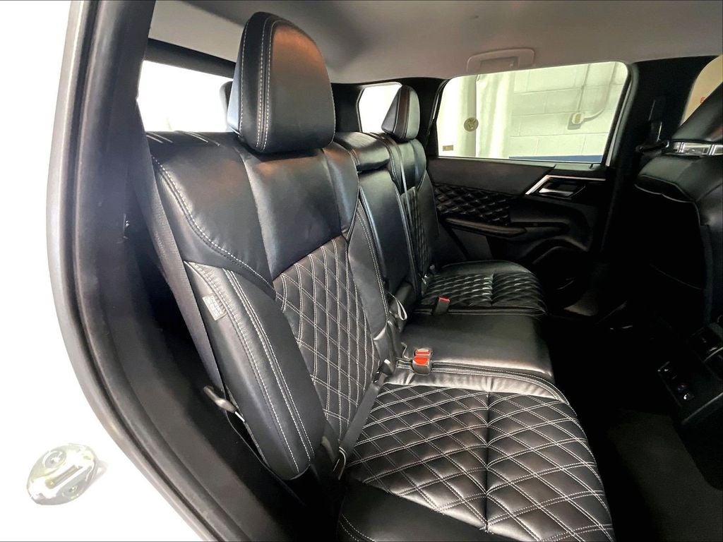 2022 Mitsubishi Outlander SEL