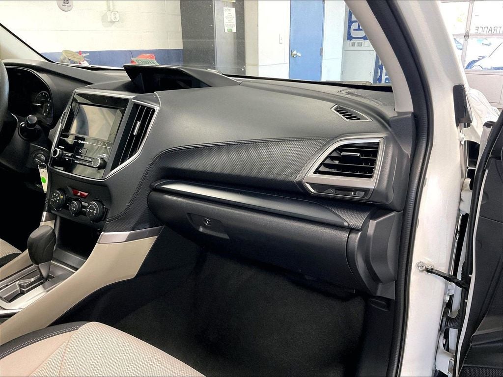 2023 Subaru Forester Base