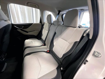 2023 Subaru Forester Base