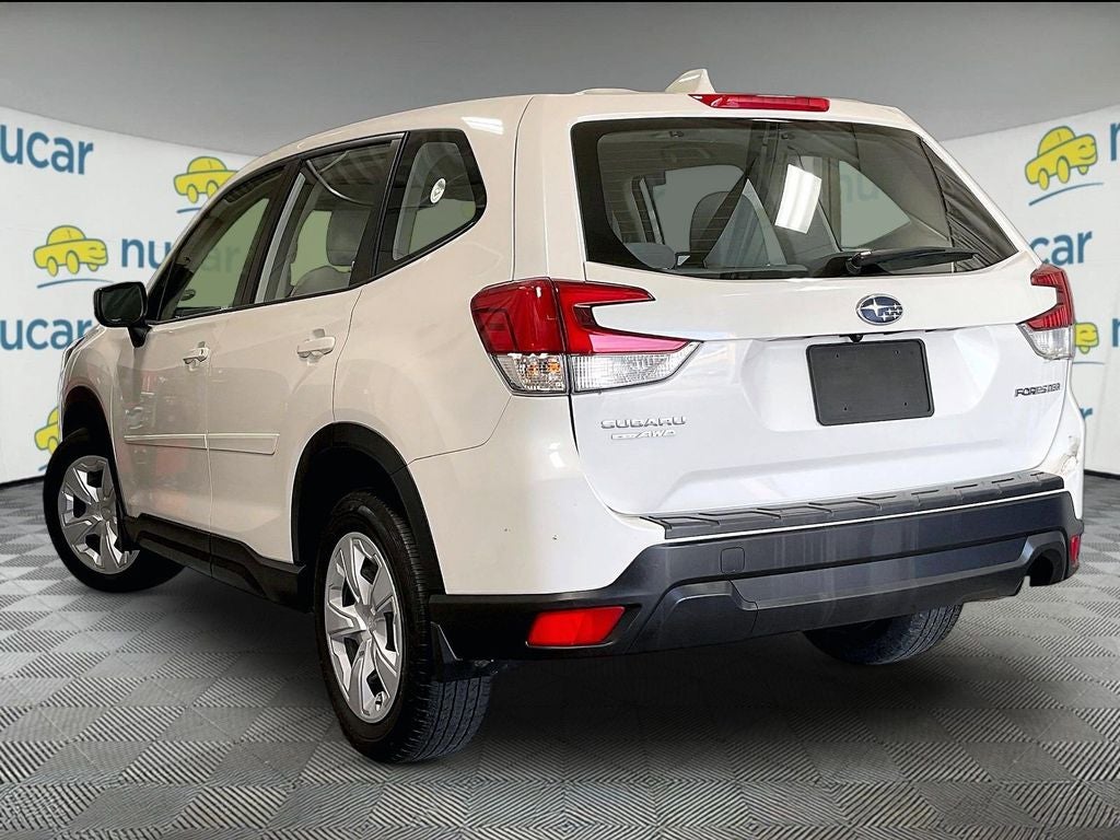 2023 Subaru Forester Base
