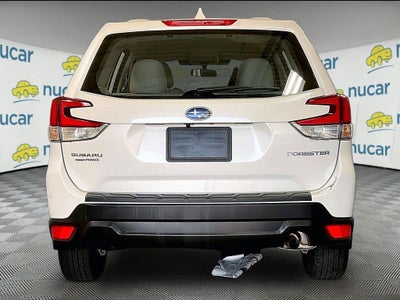 2023 Subaru Forester Base