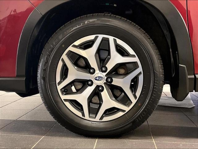 2023 Subaru Forester Premium CVT