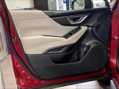 2023 Subaru Forester Premium CVT