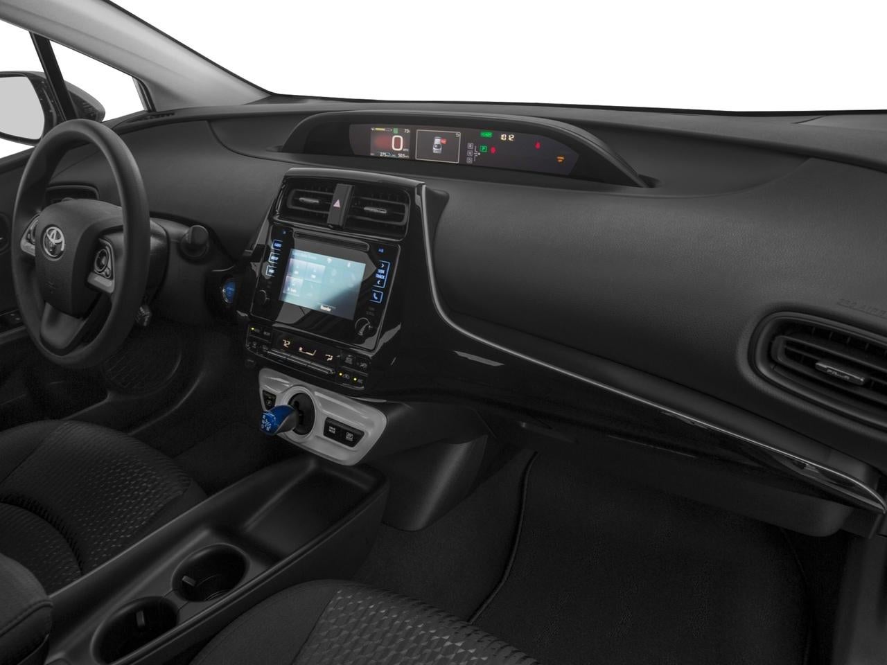 2017 Toyota Prius Three (GS)