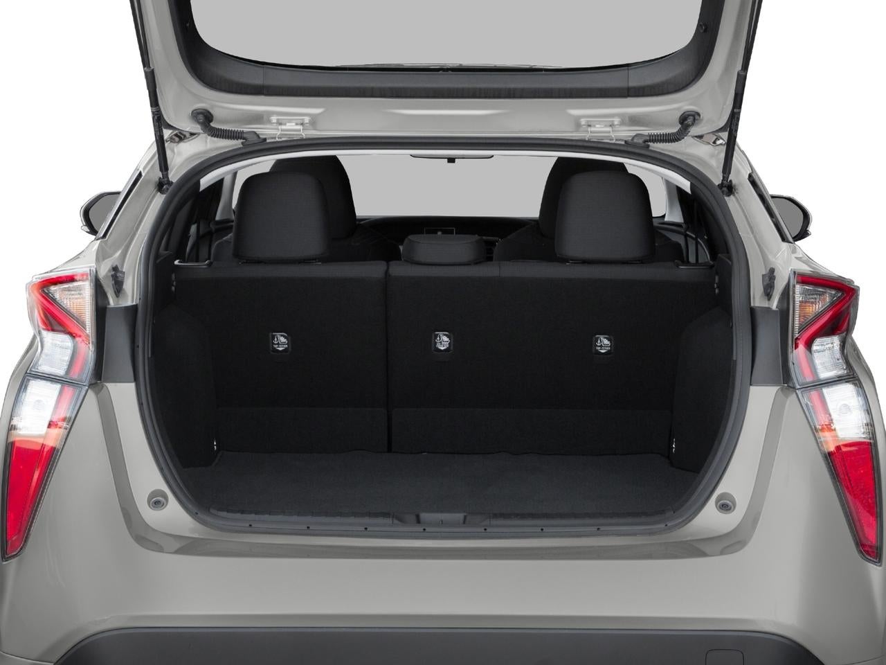 2017 Toyota Prius Three (GS)