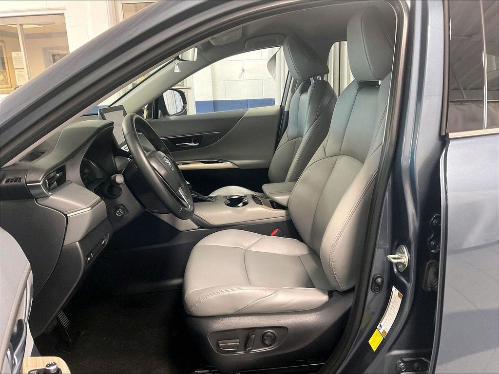 2023 Toyota Venza XLE