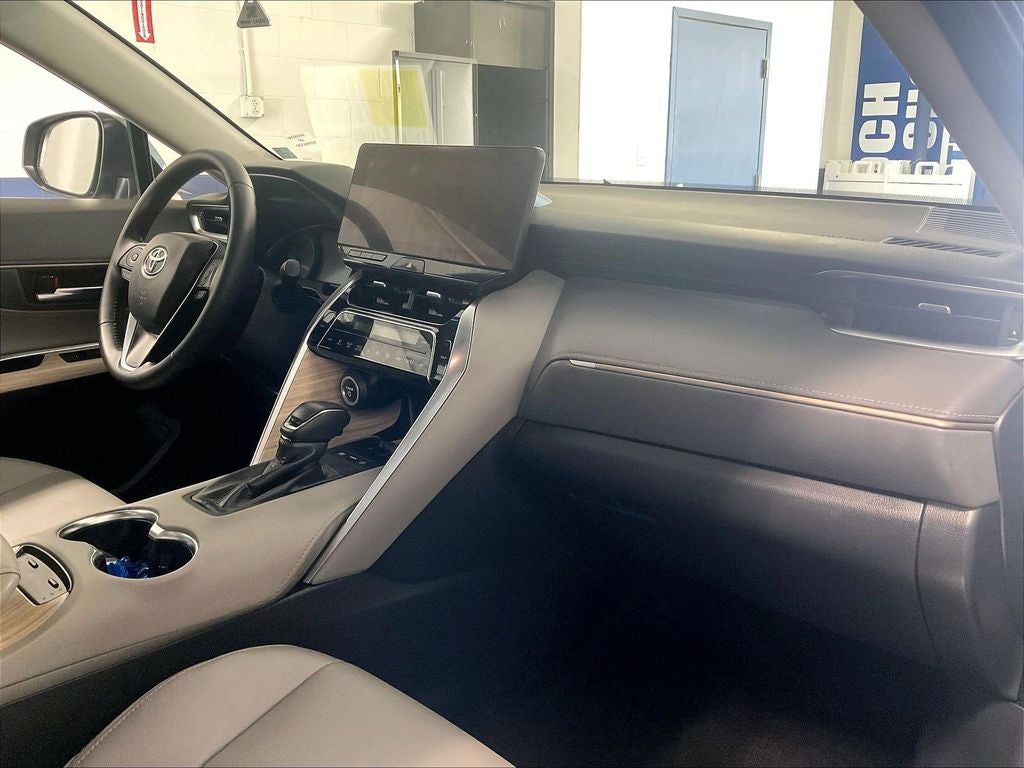 2023 Toyota Venza XLE