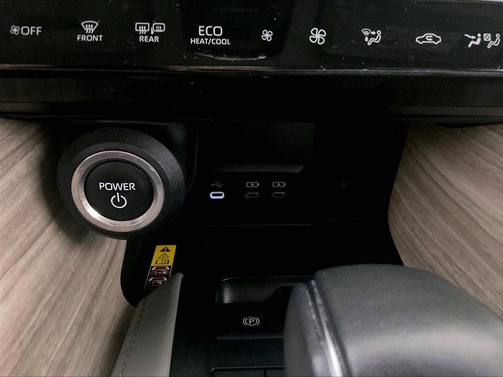 2023 Toyota Venza XLE