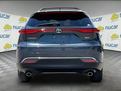 2023 Toyota Venza XLE