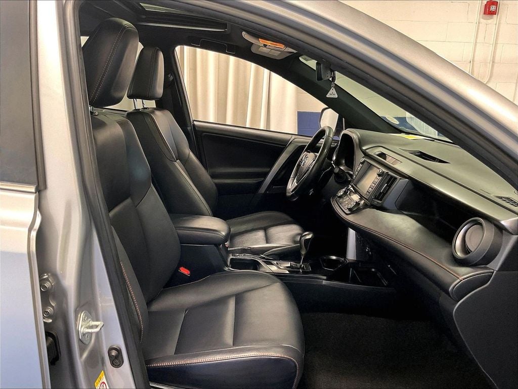 2018 Toyota RAV4 SE