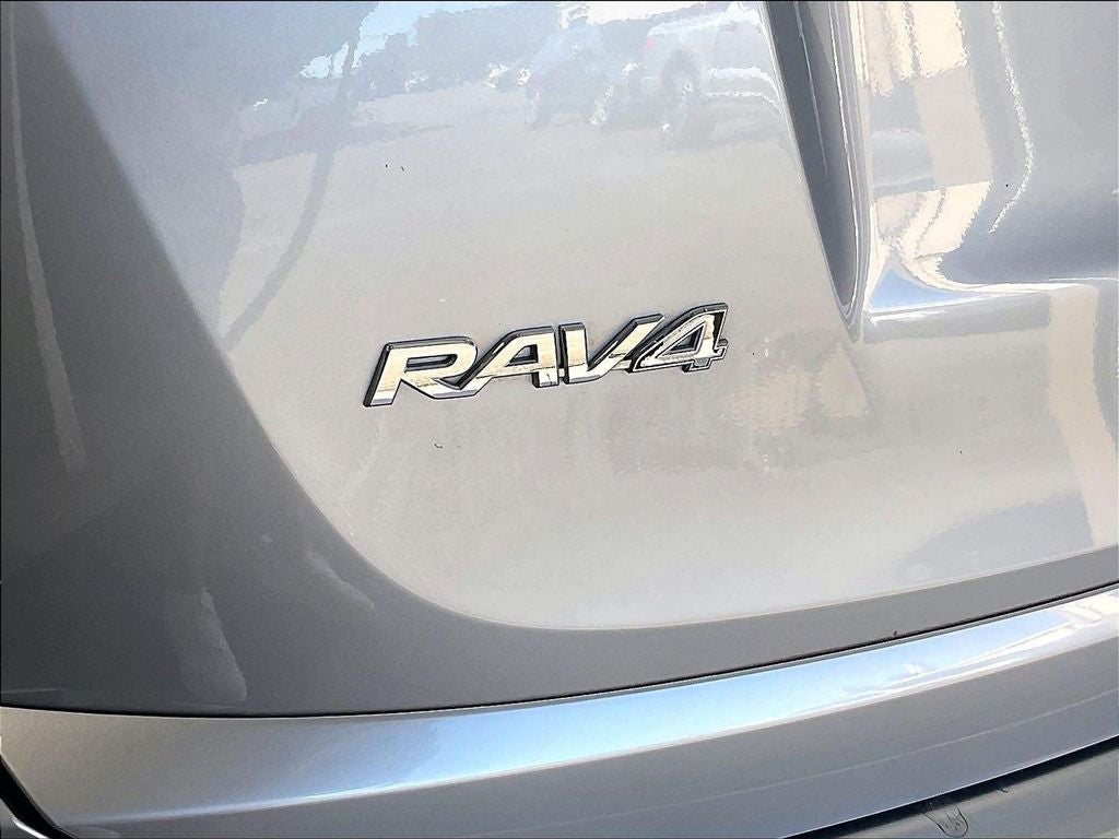 2018 Toyota RAV4 SE