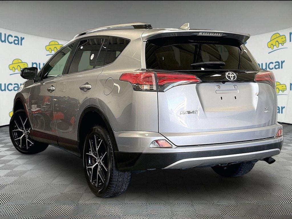 2018 Toyota RAV4 SE