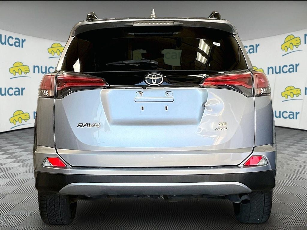 2018 Toyota RAV4 SE