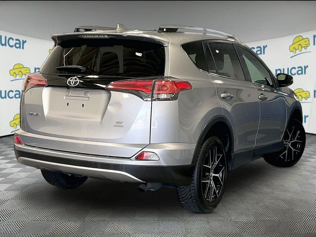 2018 Toyota RAV4 SE