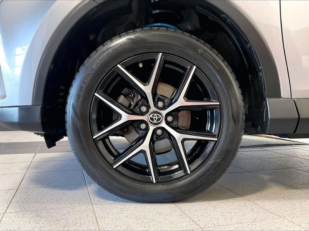2018 Toyota RAV4 SE