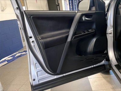 2018 Toyota RAV4 SE