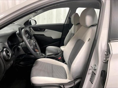 2023 Hyundai KONA SE Auto AWD