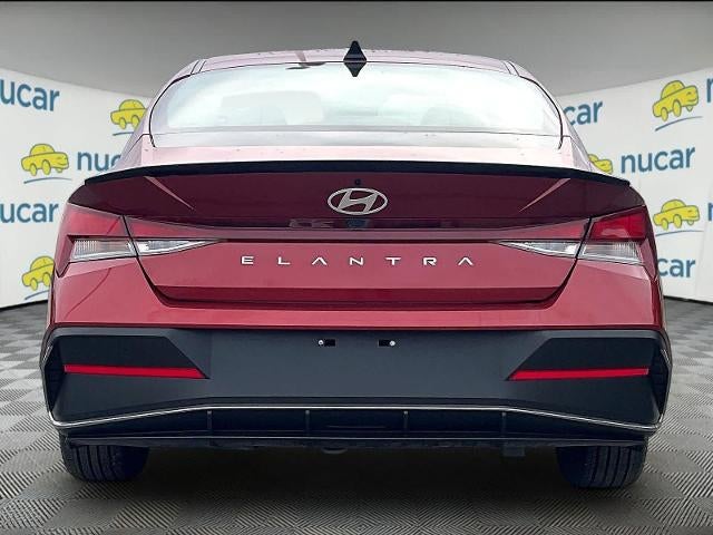 2025 Hyundai ELANTRA SEL Sport IVT