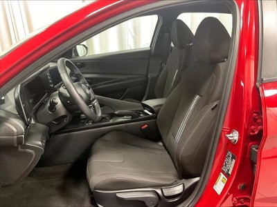 2025 Hyundai ELANTRA SEL Sport IVT
