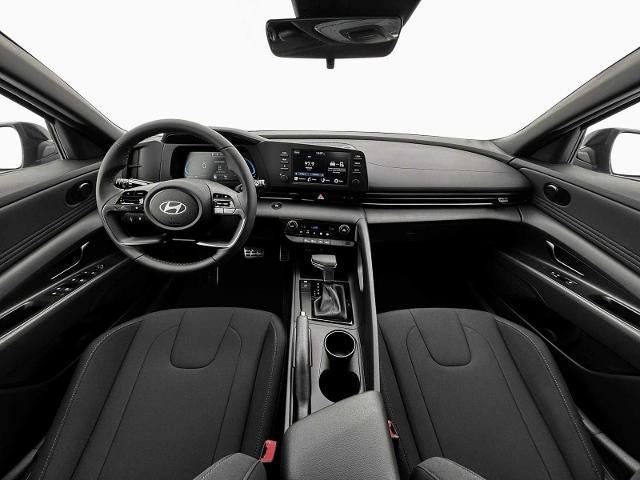 2025 Hyundai ELANTRA SEL Sport IVT