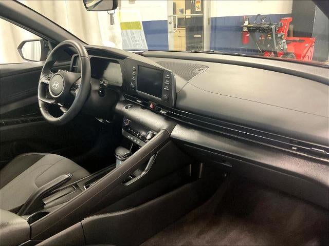 2025 Hyundai ELANTRA SEL Sport IVT