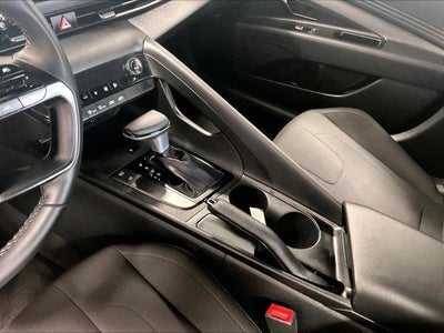 2025 Hyundai ELANTRA SEL Sport IVT