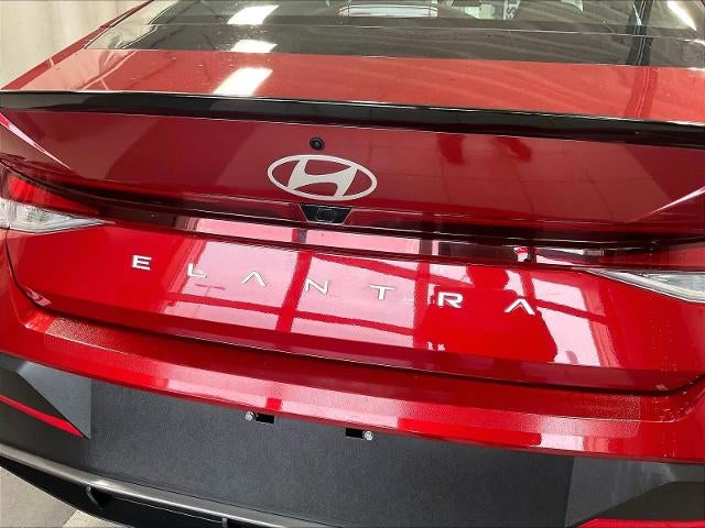2025 Hyundai ELANTRA SEL Sport IVT