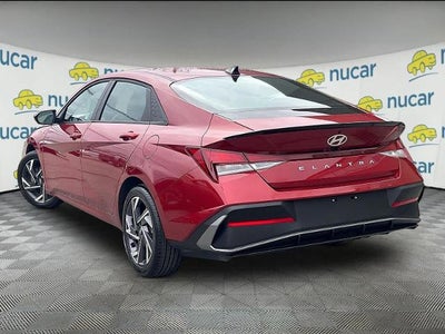 2025 Hyundai ELANTRA SEL Sport IVT