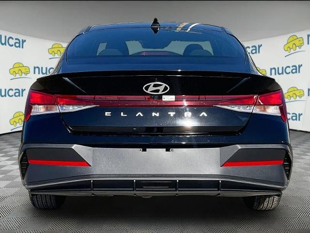 2025 Hyundai ELANTRA SEL Sport IVT