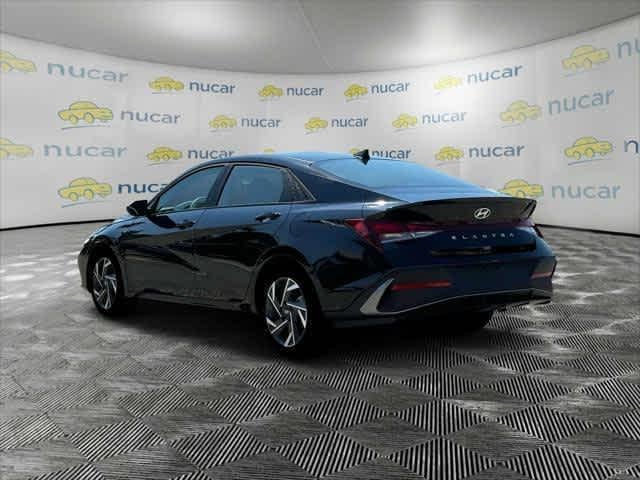 2025 Hyundai ELANTRA SEL Sport IVT