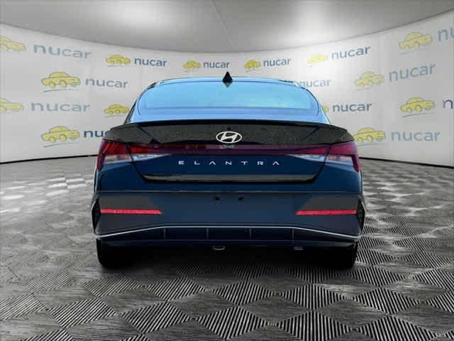 2025 Hyundai ELANTRA SEL Sport IVT