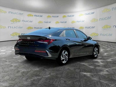 2025 Hyundai ELANTRA SEL Sport IVT