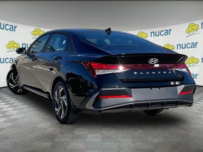 2025 Hyundai ELANTRA SEL Sport IVT