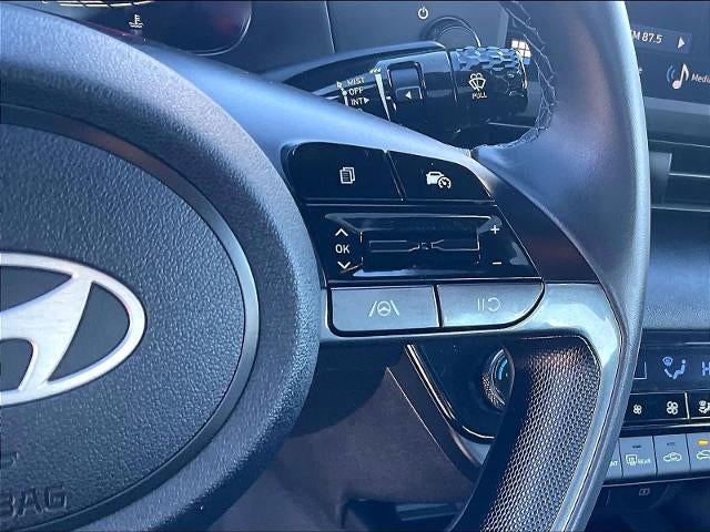 2025 Hyundai ELANTRA SEL Sport IVT