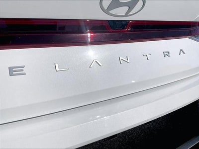 2025 Hyundai ELANTRA SEL Sport IVT