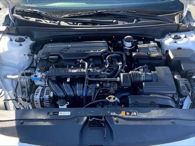 2025 Hyundai ELANTRA SEL Sport IVT