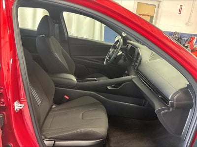 2025 Hyundai ELANTRA SEL Sport IVT
