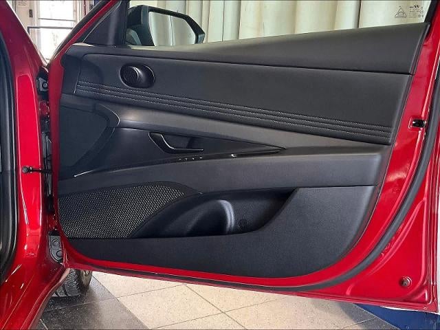 2025 Hyundai ELANTRA SEL Sport IVT