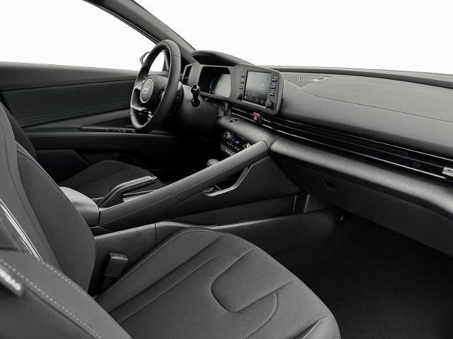 2025 Hyundai ELANTRA SEL Sport IVT