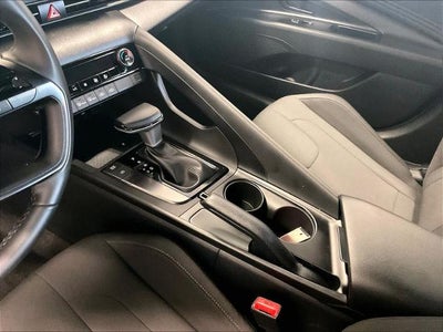 2025 Hyundai ELANTRA SEL Sport IVT