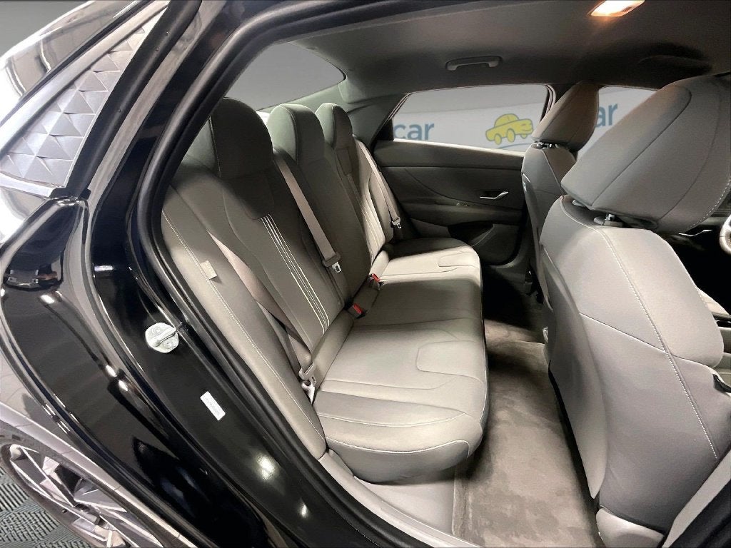 2025 Hyundai Elantra Hybrid SEL Sport