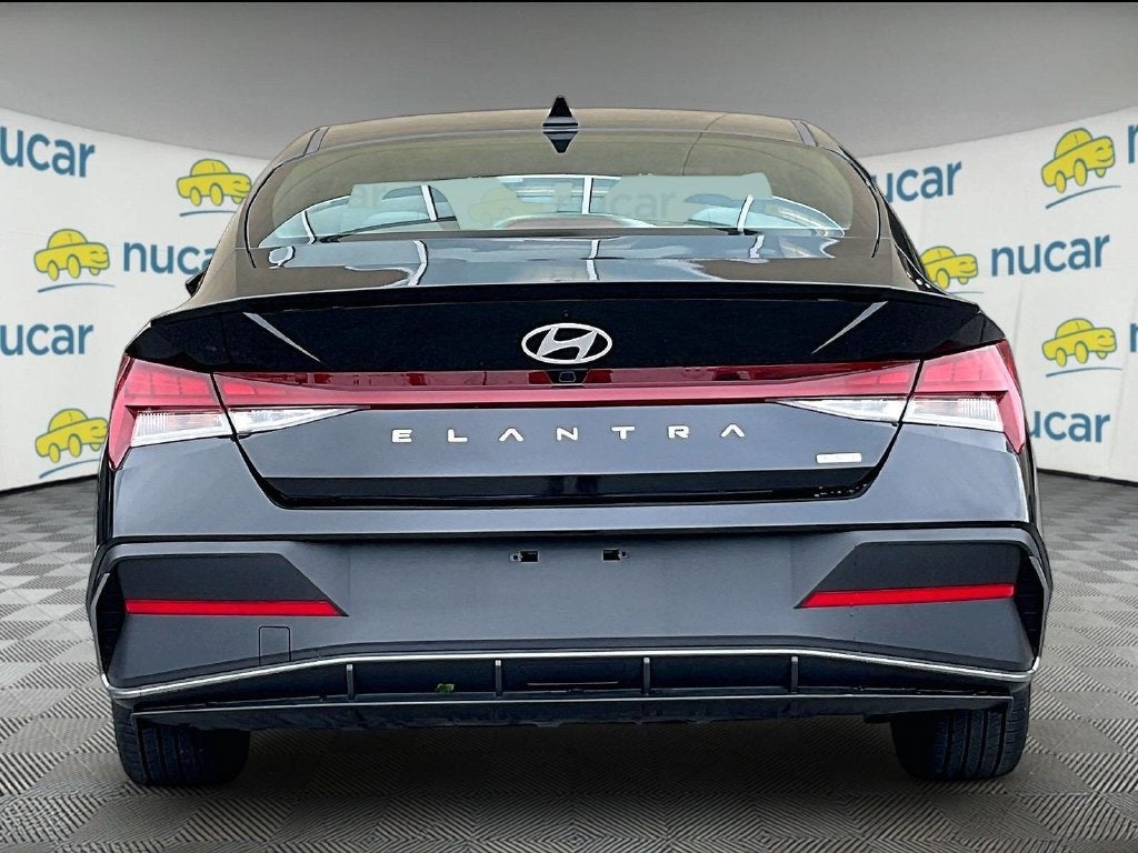 2025 Hyundai Elantra Hybrid SEL Sport