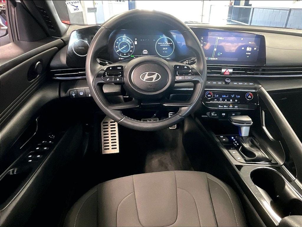 2025 Hyundai Elantra Hybrid SEL Sport