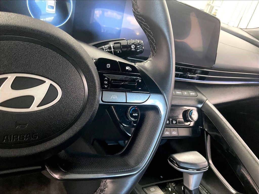2025 Hyundai Elantra Hybrid SEL Sport