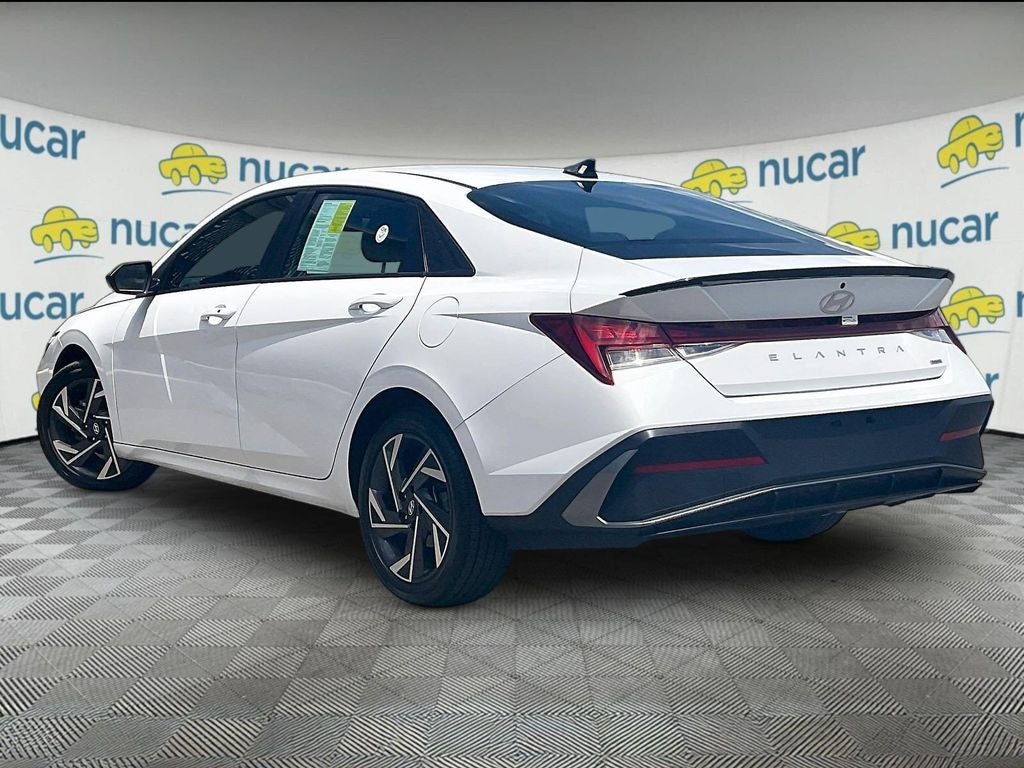 2025 Hyundai Elantra Hybrid SEL Sport