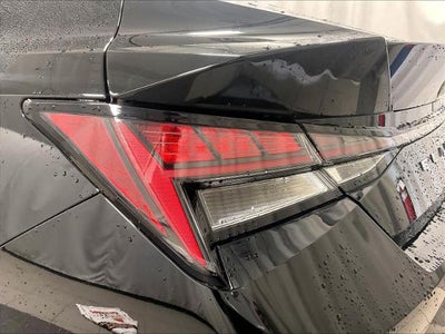 2022 Hyundai ELANTRA Hybrid Limited DCT