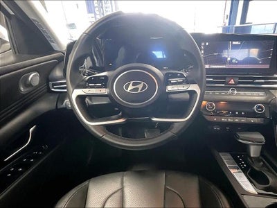 2025 Hyundai ELANTRA Limited IVT