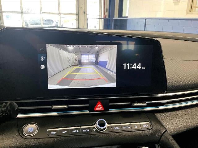 2025 Hyundai ELANTRA Limited IVT