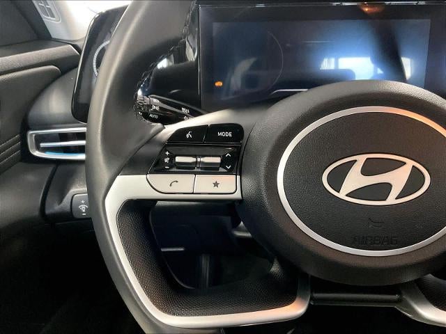 2025 Hyundai ELANTRA Limited IVT