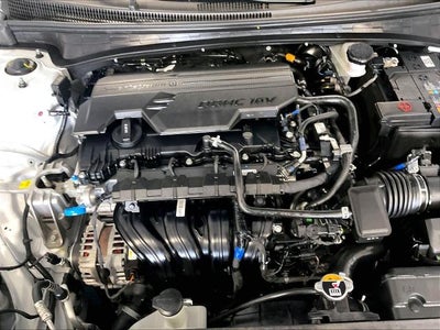 2025 Hyundai ELANTRA Limited IVT